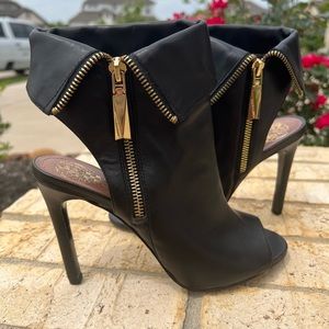 Vince Camuto high heels size 7